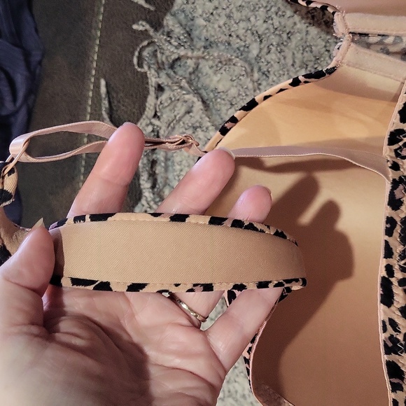 Adrienne Vittadini Studio Bra - Picture 5 of 8